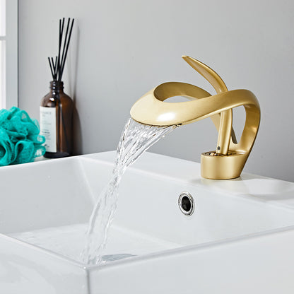 Elegant waterfall faucet